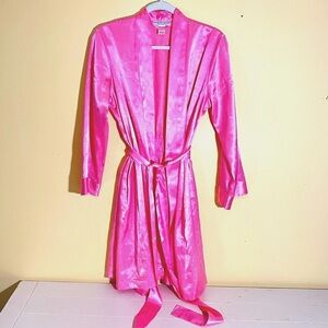 Satin pink robe size small